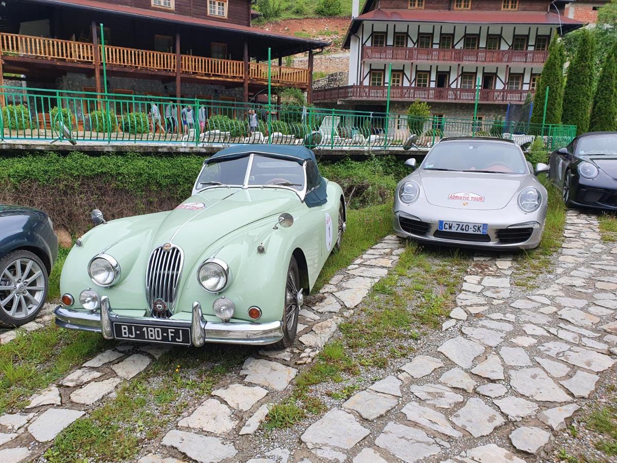 Hotel & Camping Etno Selo Vrelo Berane Buitenkant foto