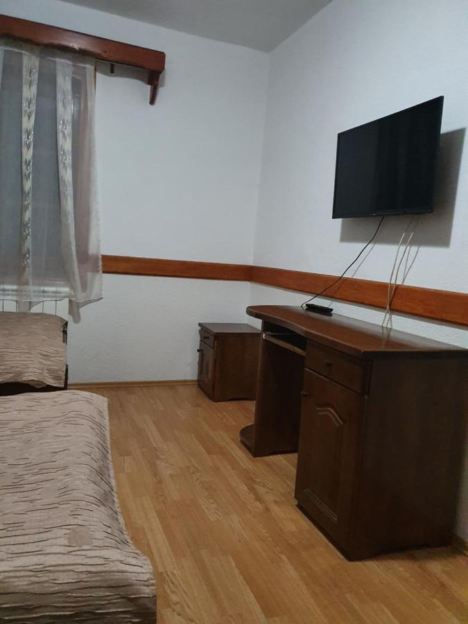 Hotel & Camping Etno Selo Vrelo Berane Buitenkant foto