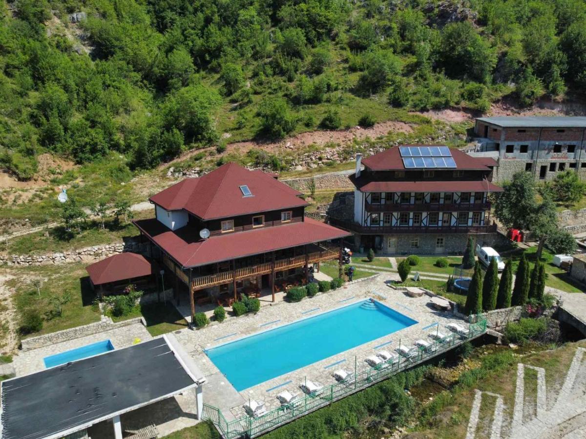 Hotel & Camping Etno Selo Vrelo Berane Buitenkant foto