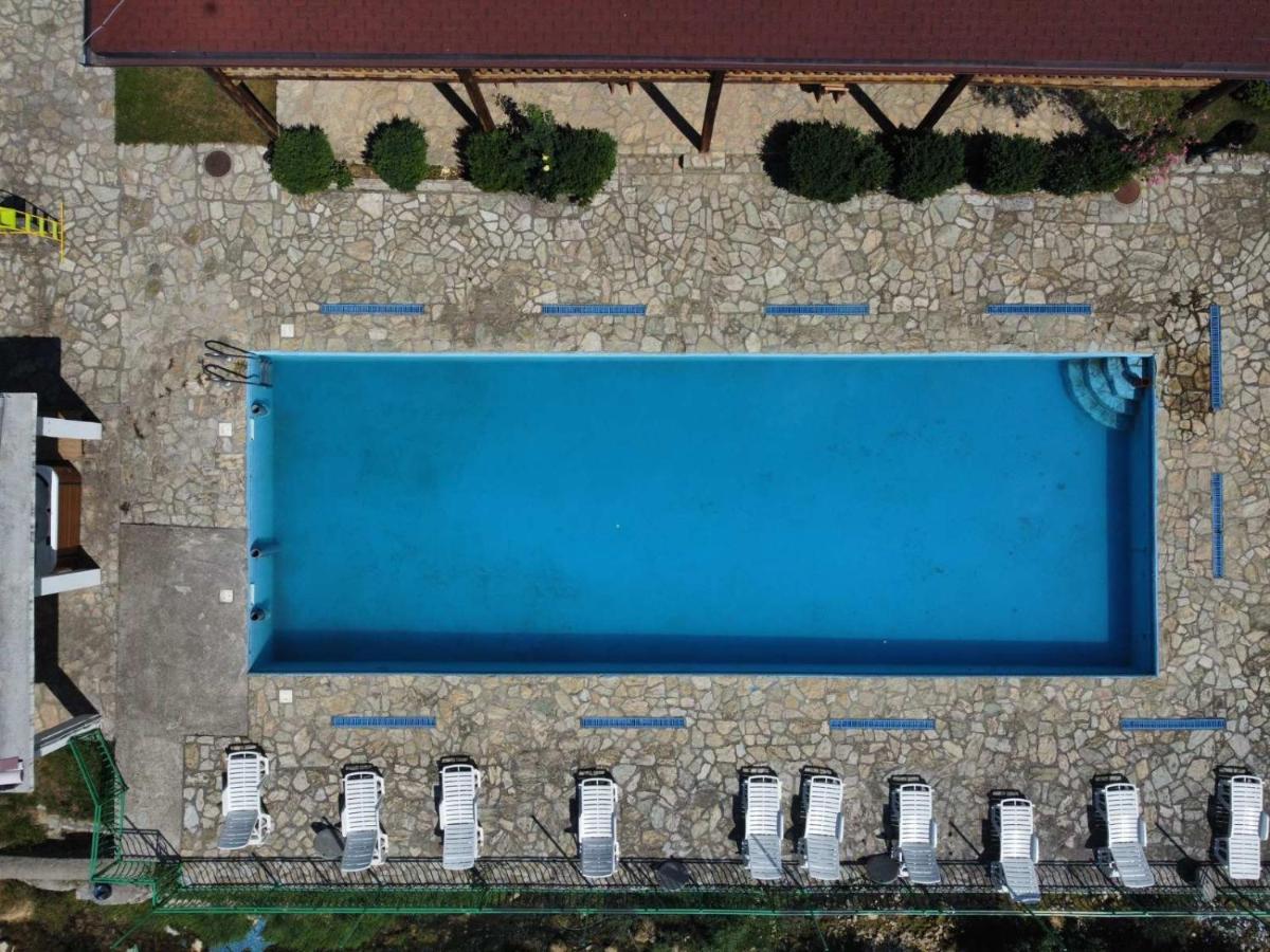 Etno Selo Vrelo & Camping Berane Buitenkant foto