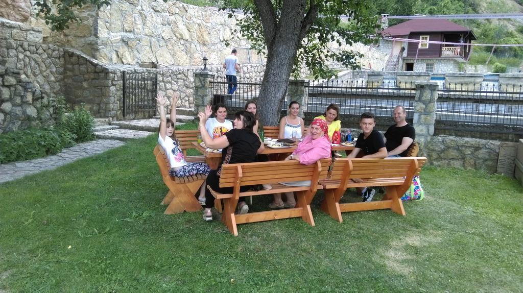 Etno Selo Vrelo & Camping Berane Buitenkant foto